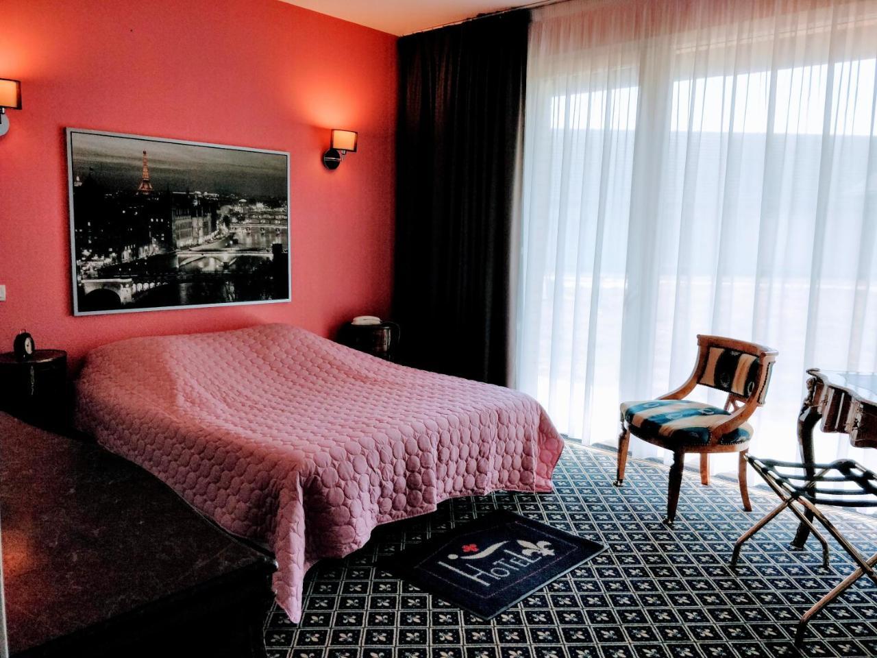 Hotel Fleur De Lys ไบโยล ภายนอก รูปภาพ